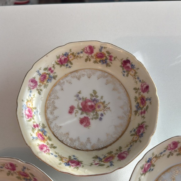 Vintage Gold Castle Japan Floral China Bowls Set of 4 - Cream and Pink - Picture 5 of 10